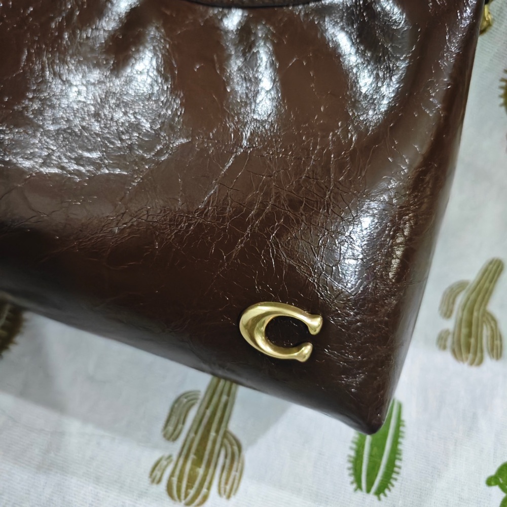 Coach Dark Brown Patent Leather Shoulder Bag with Gold Hardware - Picture 2 of 9